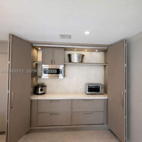 7440 SW 174th St, Palmetto Bay FL - photo 14 of 45