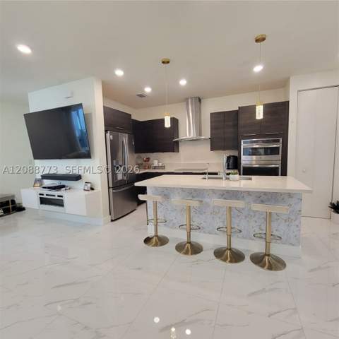 10440 NW 67th St 10440, Doral FL - photo 8 of 54