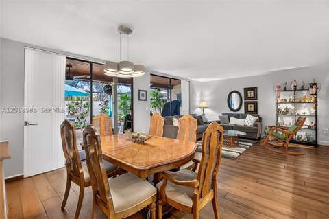 10656 SW 76th Ter, Miami FL - photo 11 of 54