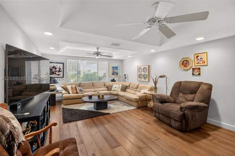 10656 SW 76th Ter, Miami FL - photo 15 of 54