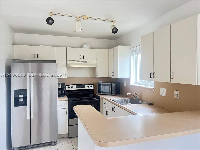 3 bedroom Condominium at 3390 NE 9th St 201, Monterey At Malibu Bay Co, Homestead — photo 2