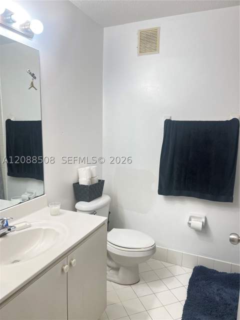 3390 NE 9th St 201, Homestead FL - photo 7 of 12