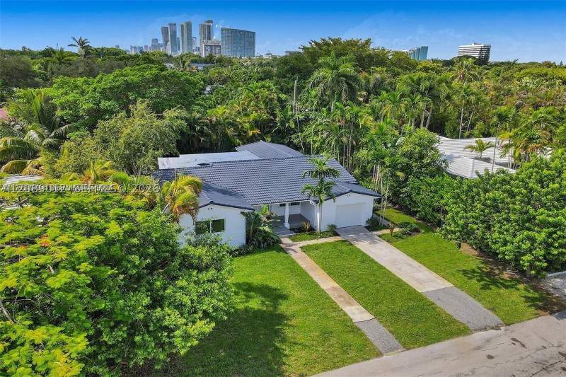 3 bedroom SingleFamilyResidence at 630 NE 52nd Ter, Park Plaza, Miami — photo 2