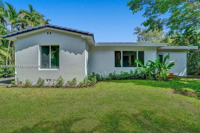 3 bedroom SingleFamilyResidence at 630 NE 52nd Ter, Park Plaza, Miami — photo 4