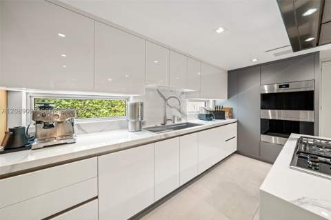 110 Venetian Way (Rivo Alto), Miami Beach FL - photo 8 of 42