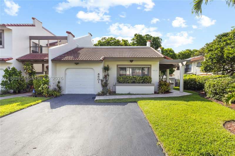 3 bedroom Townhouse at 4501 NW 102nd Ct, Townhomes Of Doral Place, Doral — photo 1