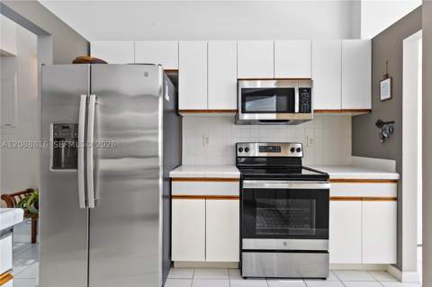 4501 NW 102nd Ct, Doral FL - photo 16 of 32