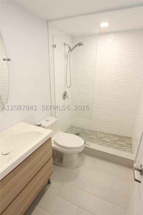 427 Santander Ave 202, Coral Gables FL - photo 8 of 17