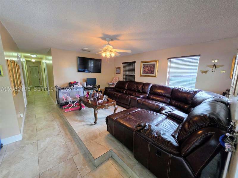 4 bedroom SingleFamilyResidence at 12264 SW 201st Ter, Habitat Villas, Miami — photo 4