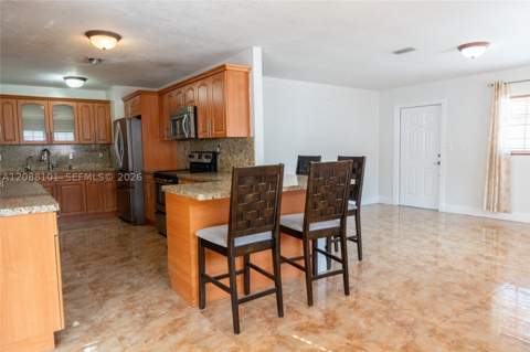 11601 SW 183rd St, Miami FL - photo 11 of 40