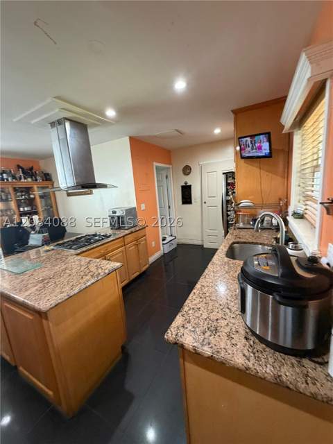 16111 SW 98th Ave, Miami FL - photo 13 of 18