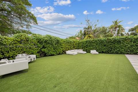 2615 NE 213th St, Miami FL - photo 23 of 29