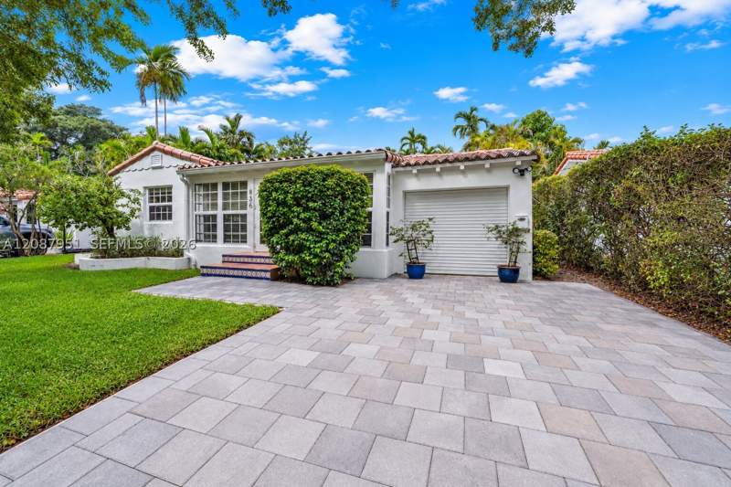 3 bedroom SingleFamilyResidence at 836 Alberca St, 1st Addn Granada Place, Coral Gables — photo 3