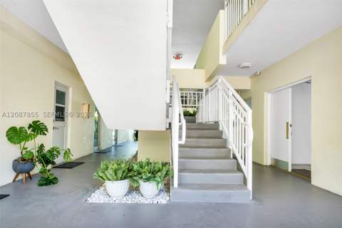 260 Sunrise Dr D, Key Biscayne FL - photo 21 of 32