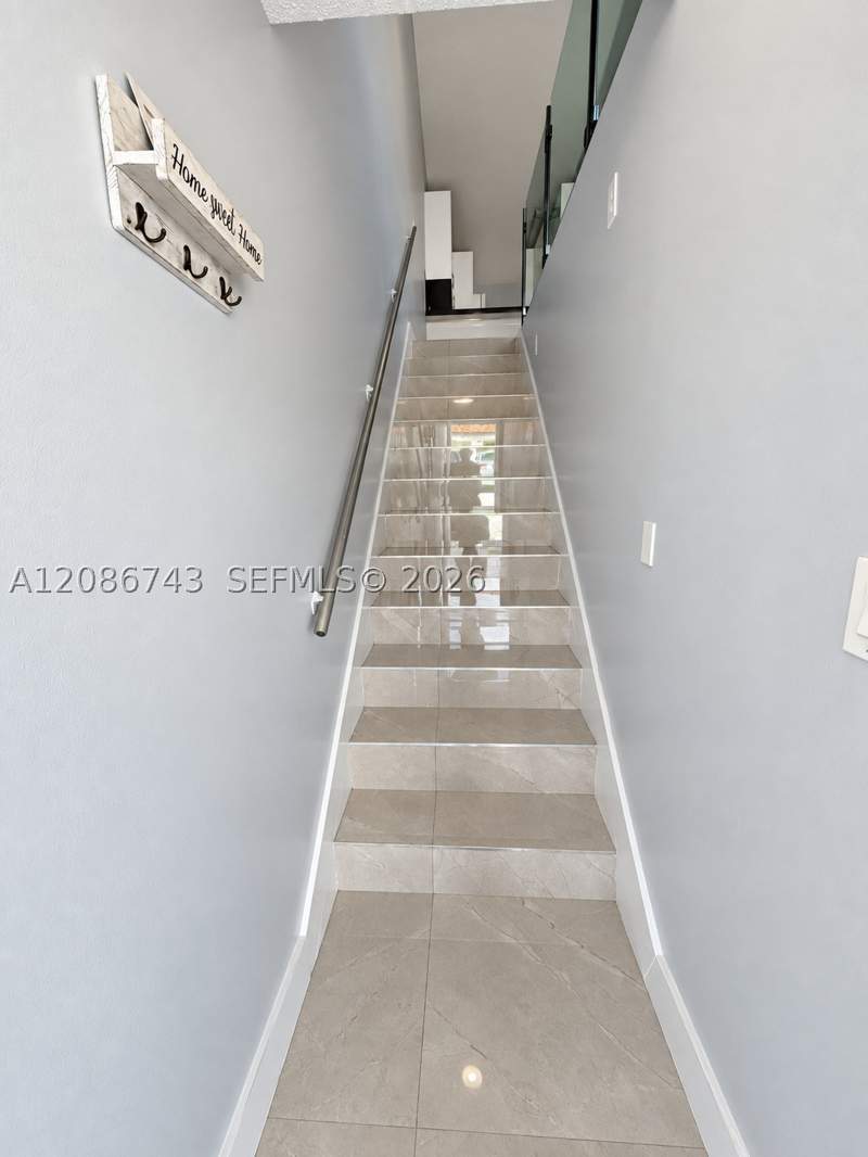 2 bedroom Condominium at 7727 W 29th Ln 202-39, El Prado Xiii Condo, Hialeah — photo 3