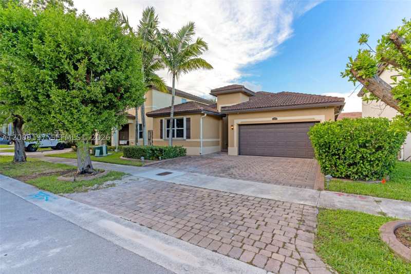 4 bedroom SingleFamilyResidence at 11833 SW 250th Ter, Hemingway Point, Homestead — photo 1