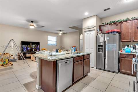 11833 SW 250th Ter, Homestead FL - photo 9 of 38