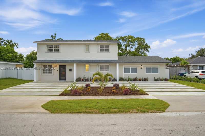 5 bedroom SingleFamilyResidence at 16010 SW 100th Ct, Fairway Park Sec 1, Miami — photo 1