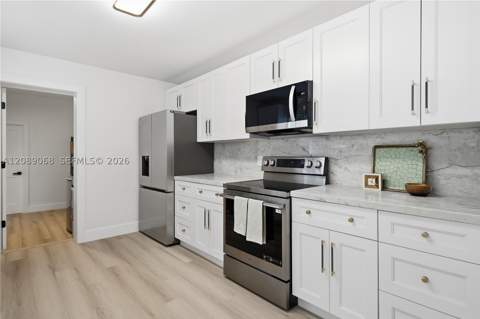 16010 SW 100th Ct, Miami FL - photo 6 of 30