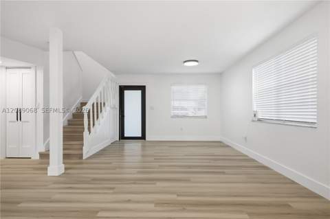 16010 SW 100th Ct, Miami FL - photo 9 of 30