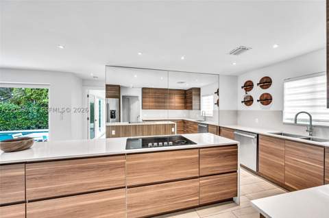 1080 NE 104th St, Miami Shores FL - photo 14 of 57