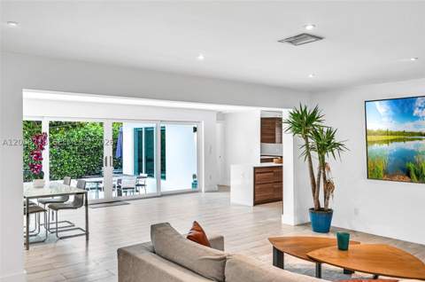 1080 NE 104th St, Miami Shores FL - photo 23 of 57