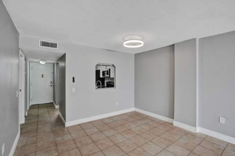 7601 Byron Avenue 3C, Miami Beach FL - photo 18 of 42