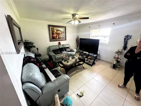 1245 W 24th St 126, Hialeah FL - photo 7 of 21