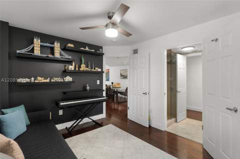1005 8th St 206, Miami Beach FL - photo 8 of 19
