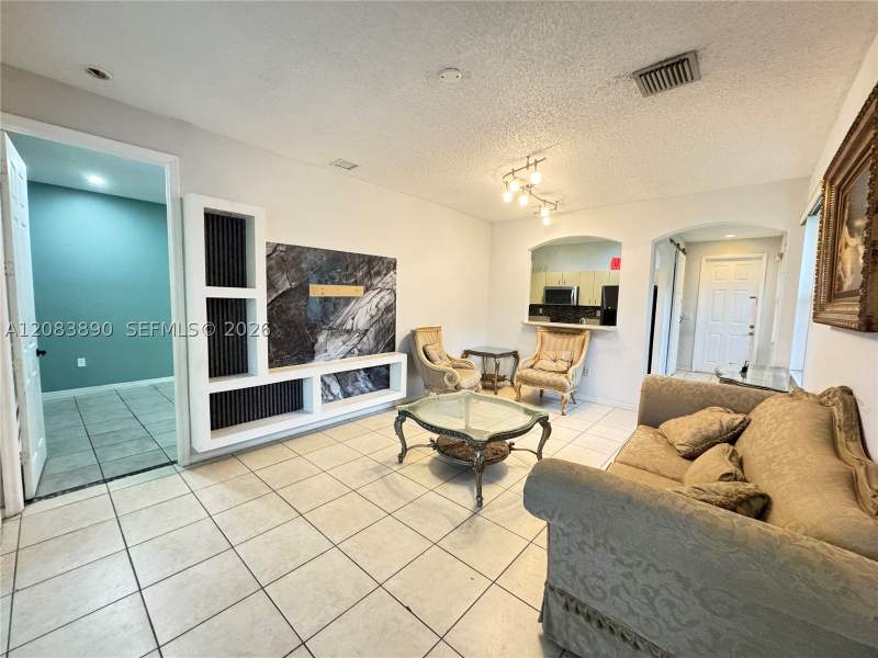 2 bedroom Townhouse at 1017 NE 42nd Pl, Marbella Bay, Homestead — photo 2