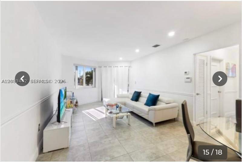 1 bedroom Condominium at 18630 NE 18th Ave 235, Sky Lake Gardens No 3 Con, Miami — photo 2
