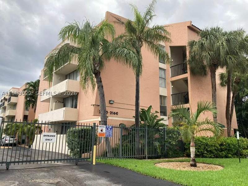 2 bedroom Condominium at 2160 SW 16th Ave 421, Coral Way Gardens Condo, Miami — photo 2