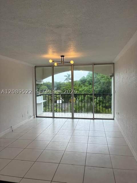 2160 SW 16th Ave 421, Miami FL - photo 6 of 22