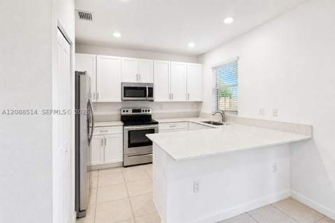 2664 SE 19th St, Homestead FL - photo 15 of 30