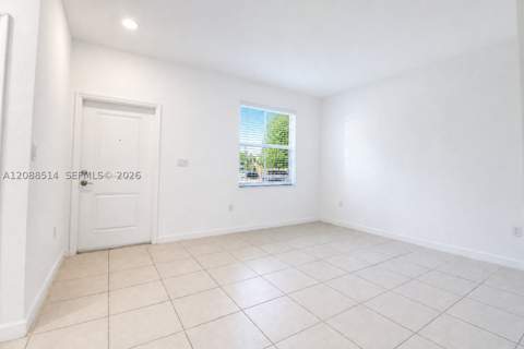 2664 SE 19th St, Homestead FL - photo 7 of 30