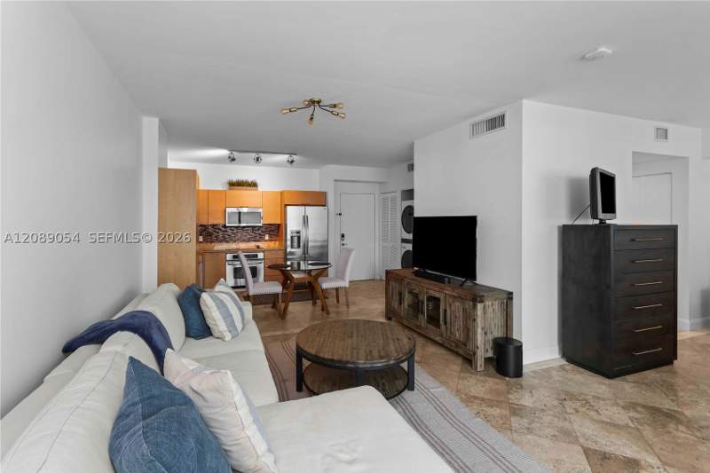 1 bedroom Condominium at 3180 SW 22nd Ter 604, Midtown Lofts Condo, Miami — photo 4