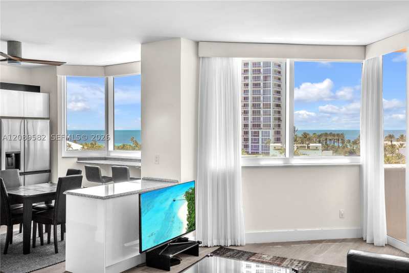 1 bedroom Condominium at 300 S Pointe Dr 809, Portofino Tower Condo, Miami Beach — photo 1