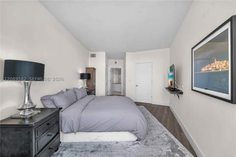 300 S Pointe Dr 809, Miami Beach FL - photo 17 of 54