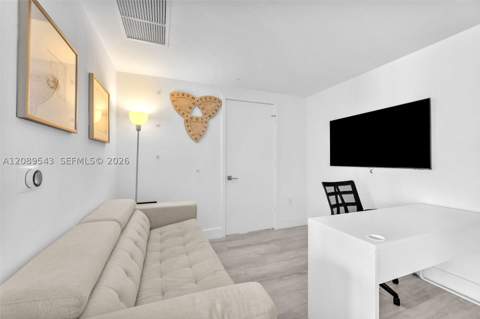 121 NE 34th St 905, Miami FL - photo 12 of 27