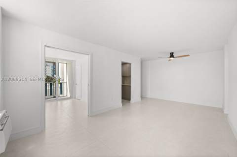 335 Collins Ave 407, Miami Beach FL - photo 10 of 38