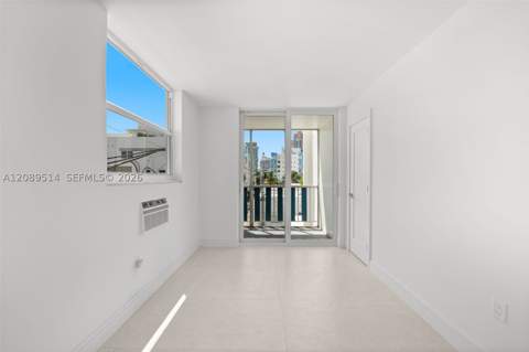 335 Collins Ave 407, Miami Beach FL - photo 12 of 38