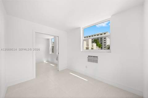 335 Collins Ave 407, Miami Beach FL - photo 14 of 38