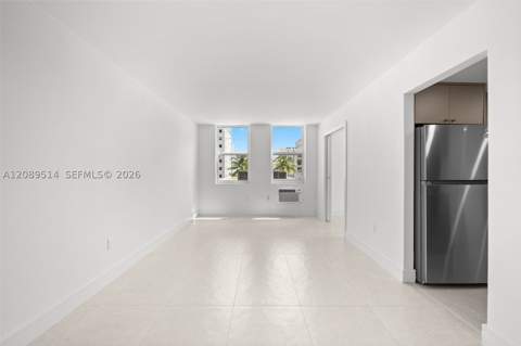 335 Collins Ave 407, Miami Beach FL - photo 6 of 38