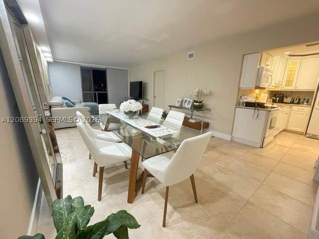 2 bedroom Condominium at 3625 N Country Club Dr 704, Aventura Eldorado Condo, Aventura — photo 4