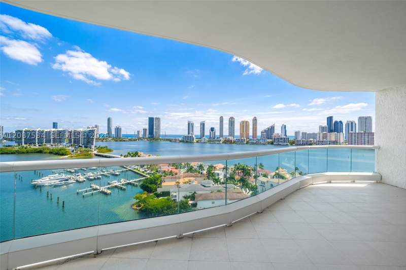 4 bedroom Condominium at 6000 Island Blvd 1703, Bellamare @ Williams Isla, Aventura — photo 5