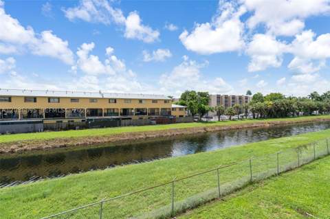 1300 W 53rd St 20, Hialeah FL - photo 23 of 23