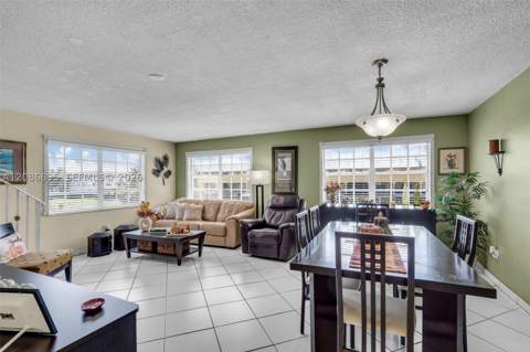 1300 W 53rd St 20, Hialeah FL - photo 6 of 23