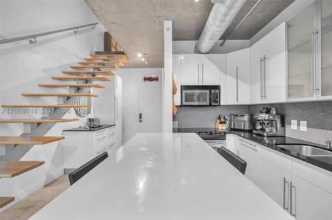 690 SW 1st Ct 2319, Miami FL - photo 9 of 48