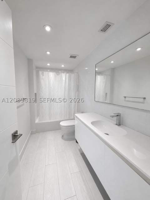 18700 NE 21st Ave, North Miami Beach FL - photo 12 of 15