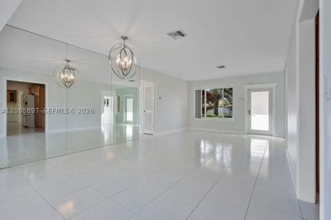 2475 NE 214th St, Aventura FL - photo 12 of 39